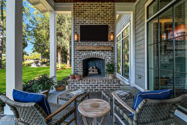 37 Hopes Neck Drive, Bluffton, SC 29910