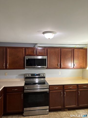 7 Padanaram Road C62, Danbury, CT 06811
