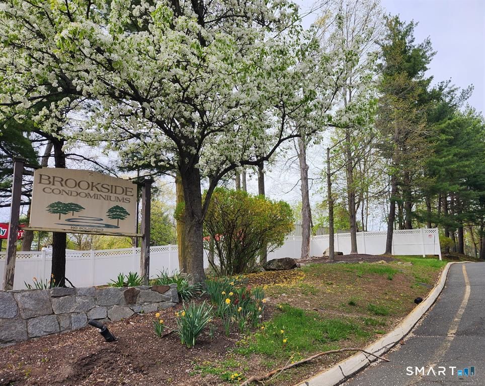 7 Padanaram Road C62, Danbury, CT 06811