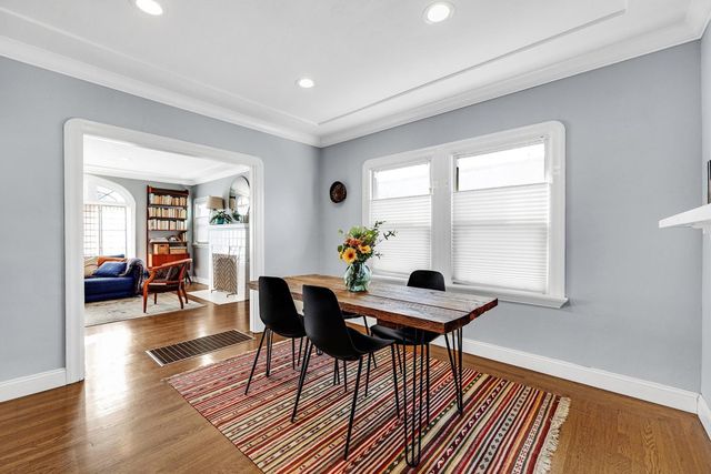 2927 2927 Seminary Ave, Oakland, CA 94605