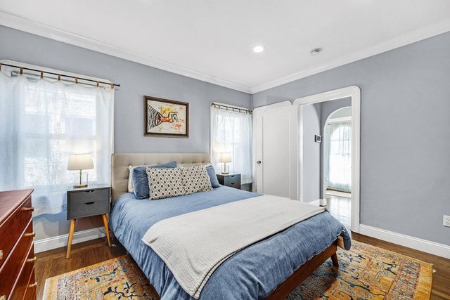 2927 2927 Seminary Ave, Oakland, CA 94605