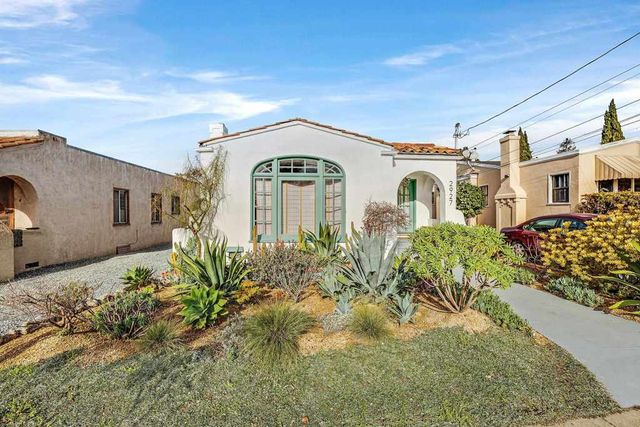 2927 2927 Seminary Ave, Oakland, CA 94605