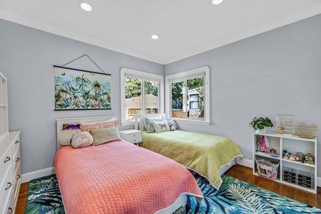 2927 2927 Seminary Ave, Oakland, CA 94605