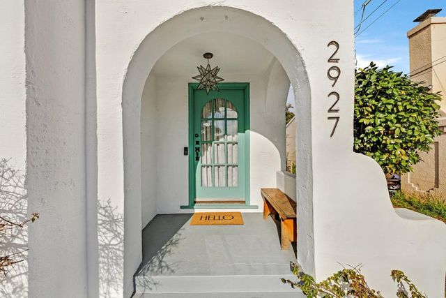 2927 2927 Seminary Ave, Oakland, CA 94605