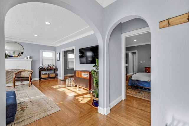 2927 2927 Seminary Ave, Oakland, CA 94605