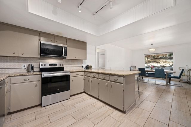 6203 Olympic Overlook DR, Austin, TX 78746