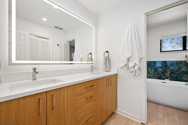 6203 Olympic Overlook DR, Austin, TX 78746