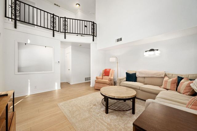 6203 Olympic Overlook DR, Austin, TX 78746