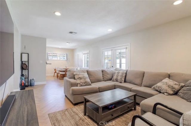 13052 Ottoman Street, Arleta, CA 91331