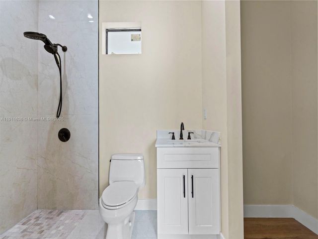 22451 SW 118 Ave, Miami, FL 33170