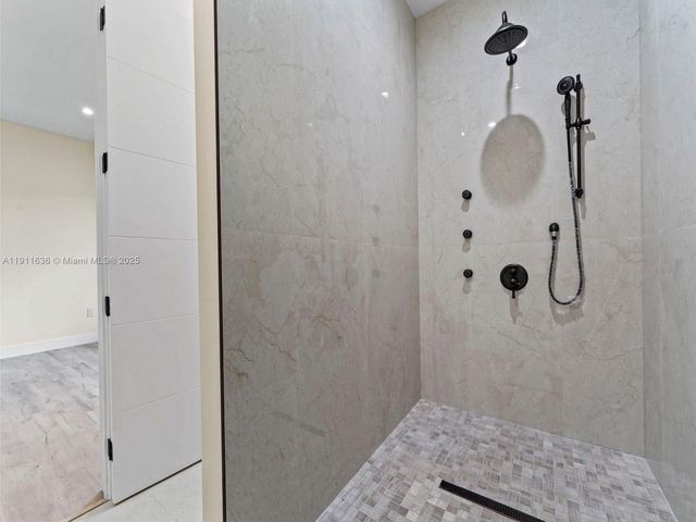 22451 SW 118 Ave, Miami, FL 33170