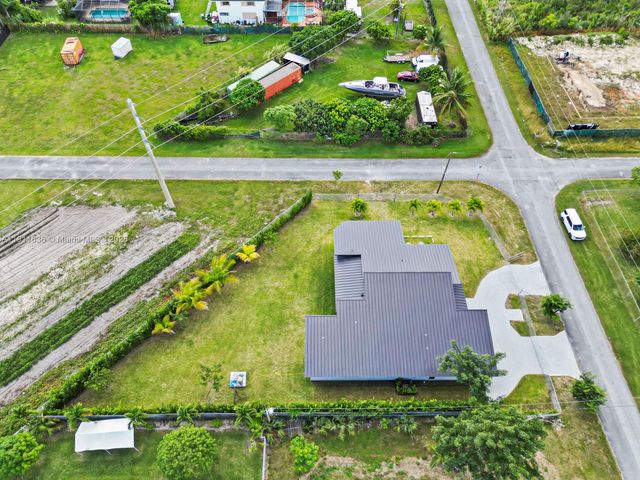 22451 SW 118 Ave, Miami, FL 33170