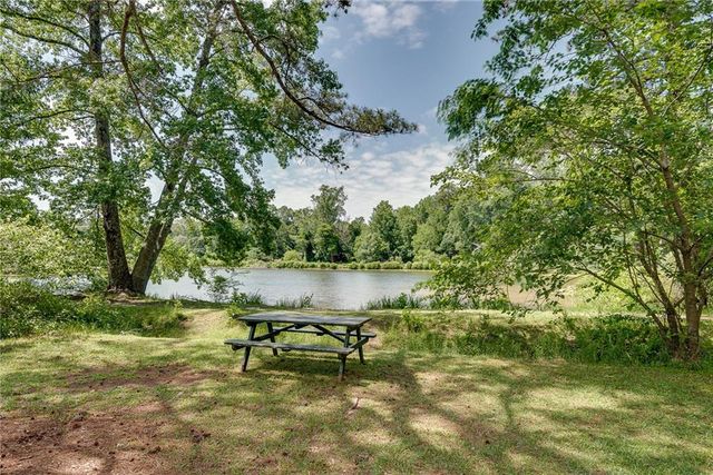 4621 Lakeshore Drive, Pine Lake, GA 30072