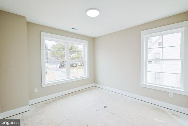 104 W FRONT ST, Frederica, DE 19946