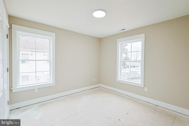 104 W FRONT ST, Frederica, DE 19946