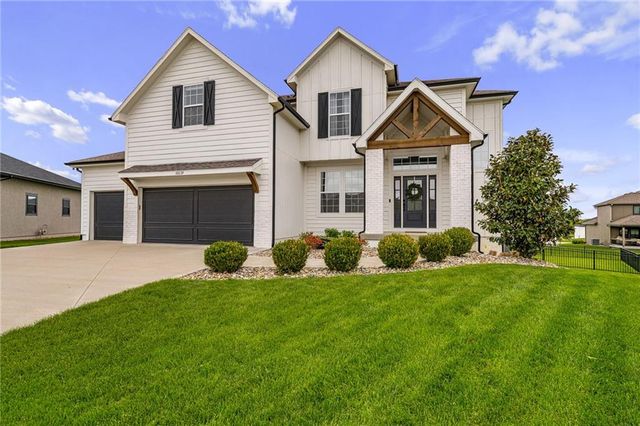 16639 S Legler Street, Olathe, KS 66062