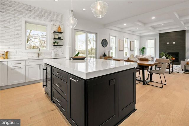 3411 17TH ST N, Arlington, VA 22207