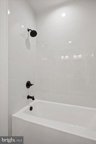 3411 17TH ST N, Arlington, VA 22207