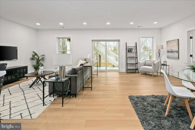 3411 17TH ST N, Arlington, VA 22207