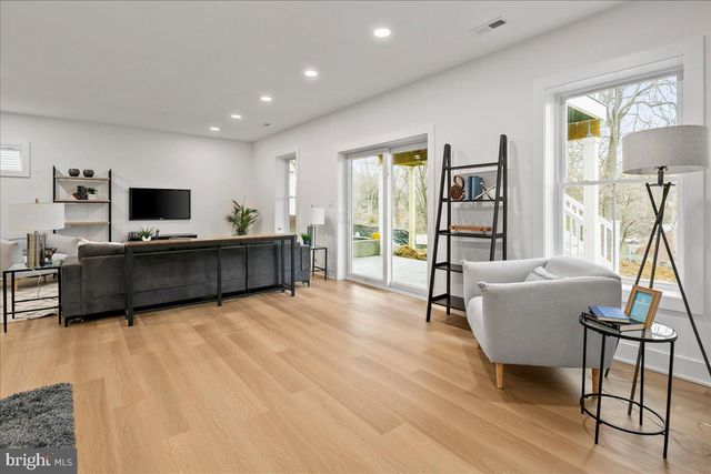 3411 17TH ST N, Arlington, VA 22207