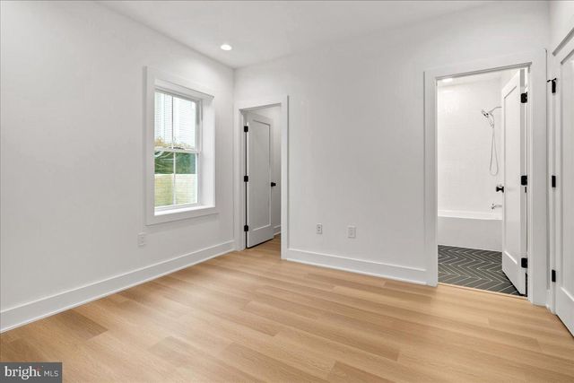 3411 17TH ST N, Arlington, VA 22207