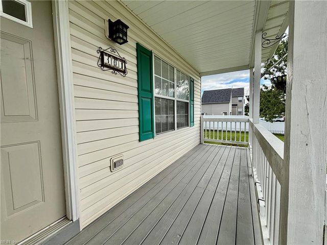 301 Lincoln RD, Chesapeake, VA 23320