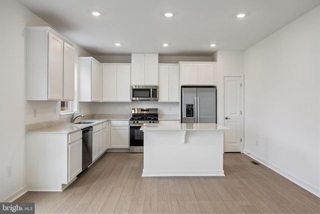 13 INKWELL LN, Sicklerville, NJ 08081