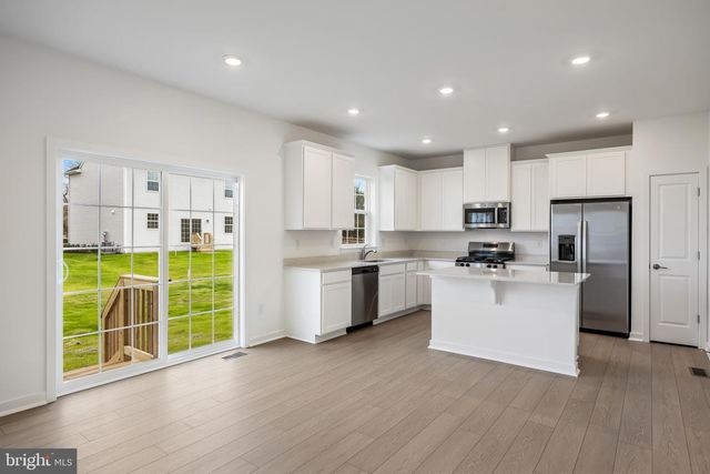 13 INKWELL LN, Sicklerville, NJ 08081