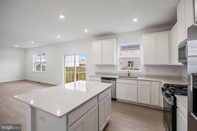 13 INKWELL LN, Sicklerville, NJ 08081