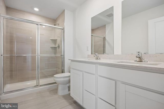 13 INKWELL LN, Sicklerville, NJ 08081