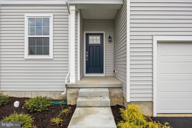 13 INKWELL LN, Sicklerville, NJ 08081