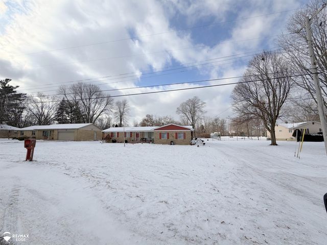 5038 Palomar Drive, Grand Blanc, MI 48507