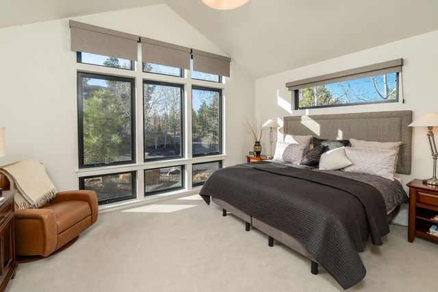 19169 NW Mt Shasta Court, Bend, OR 97703