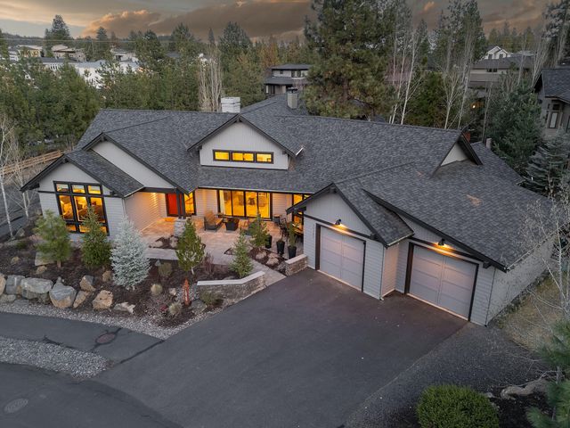 19169 NW Mt Shasta Court, Bend, OR 97703