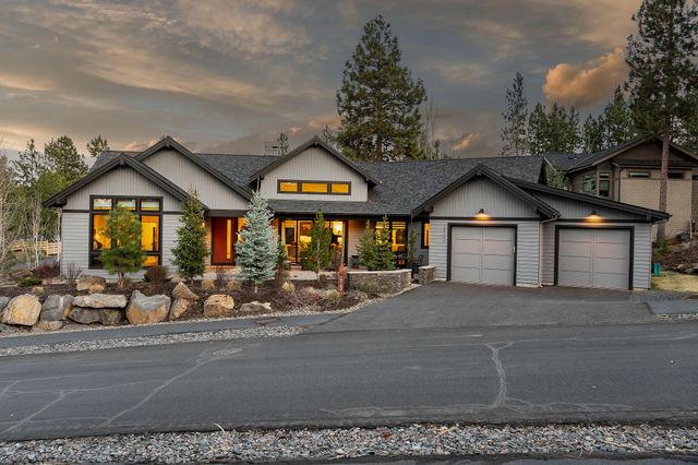 19169 NW Mt Shasta Court, Bend, OR 97703