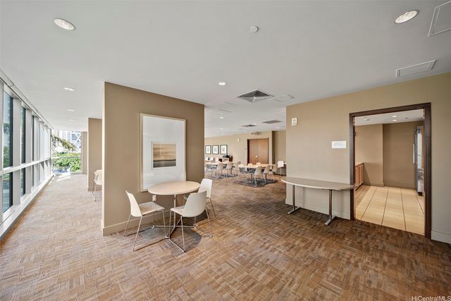 1177 Queen Street 4002, Honolulu, HI 96814