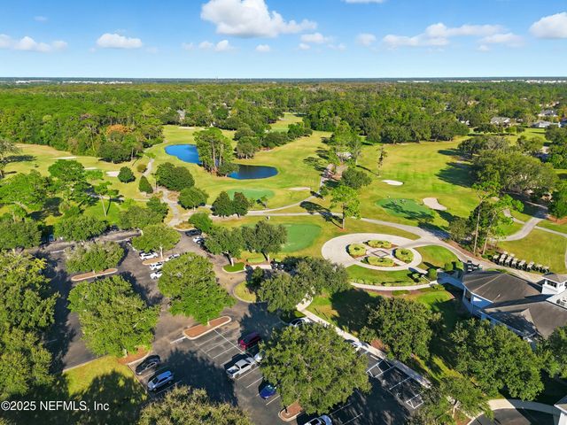 8127 MIDDLE FORK Lane, Jacksonville, FL 32256