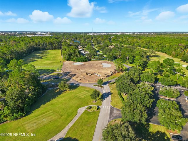 8127 MIDDLE FORK Lane, Jacksonville, FL 32256