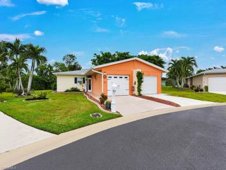 2225 Caracas CT, Fort Myers, FL 33907