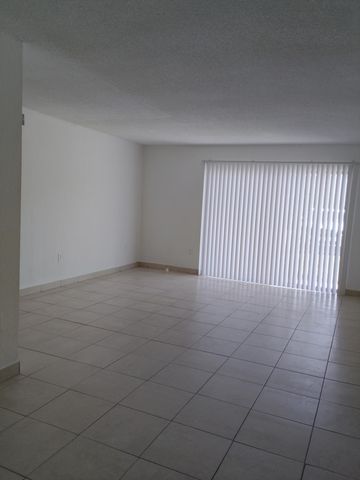 407 EXECUTIVE CENTER Drive 110, West Palm Beach, FL 33401