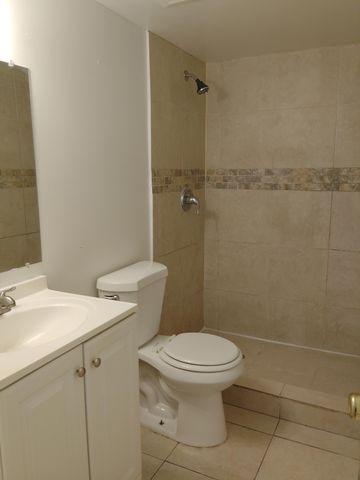 407 EXECUTIVE CENTER Drive 110, West Palm Beach, FL 33401