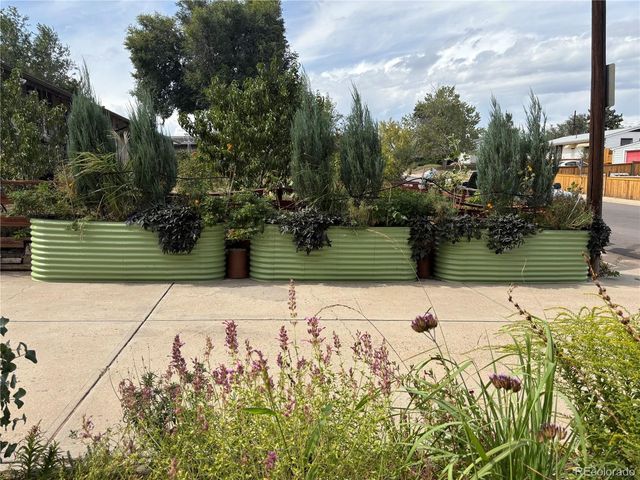 680 Bronco Road, Denver, CO 80221