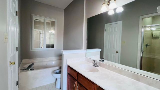 8733 CLEAR SKY DR, Memphis, TN 38018