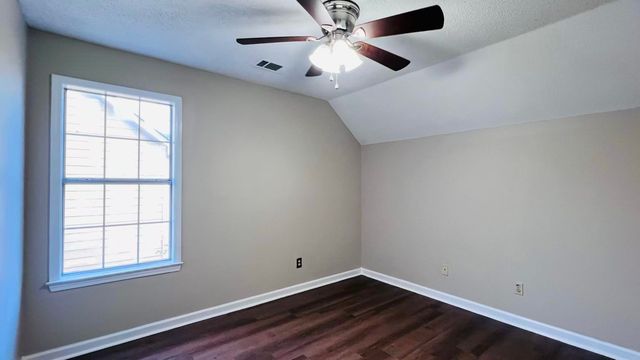 8733 CLEAR SKY DR, Memphis, TN 38018