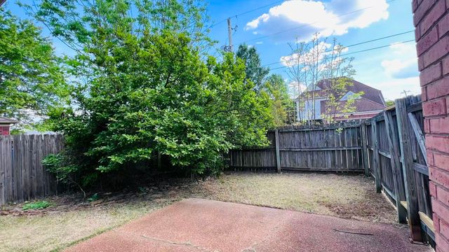 8733 CLEAR SKY DR, Memphis, TN 38018