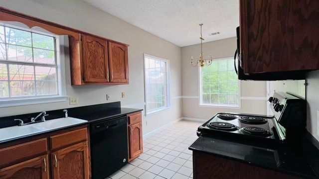 8733 CLEAR SKY DR, Memphis, TN 38018