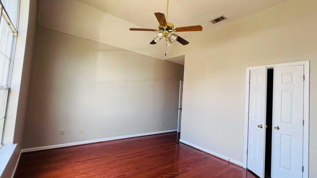 8733 CLEAR SKY DR, Memphis, TN 38018