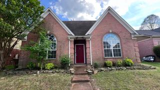 8733 CLEAR SKY DR, Memphis, TN 38018