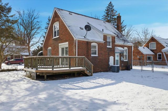 31966 Rosslyn Avenue, Garden City, MI 48135