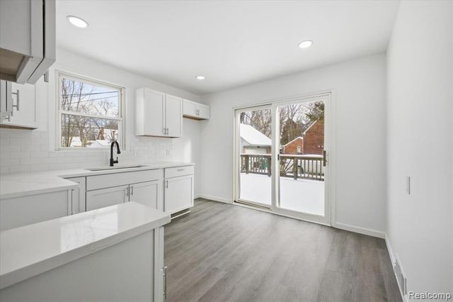 31966 Rosslyn Avenue, Garden City, MI 48135